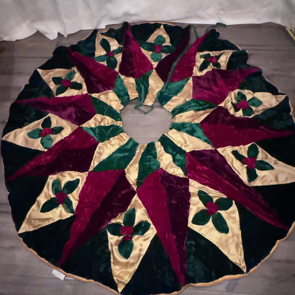 Vintage Velvet Quilted Christmas Tree Skirt 45" Satin Diameter Patchwork Holly